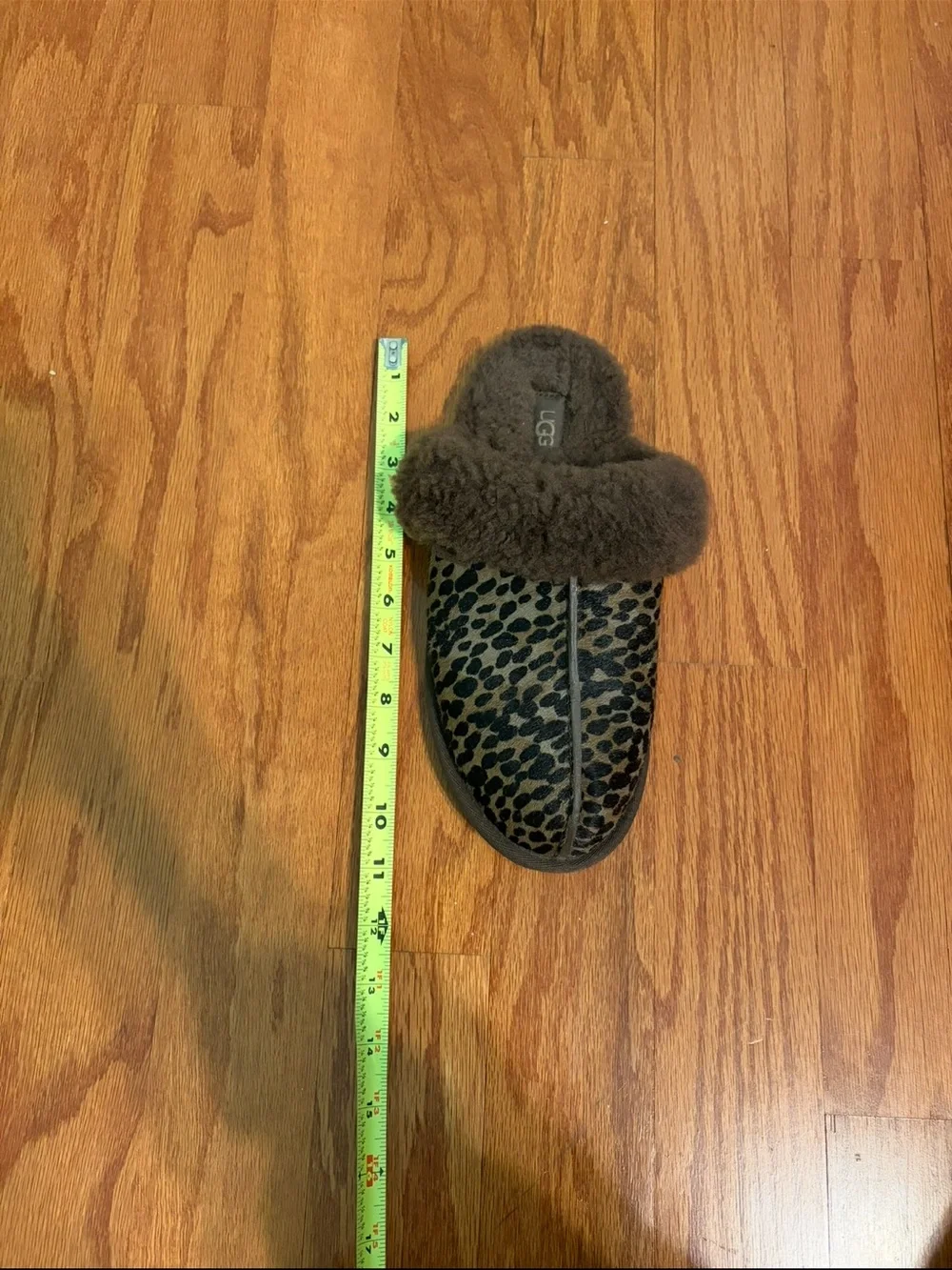 UGG Scuffette II Leopard Shearling Slippers Women's Size 9 - Picture 10 of 11